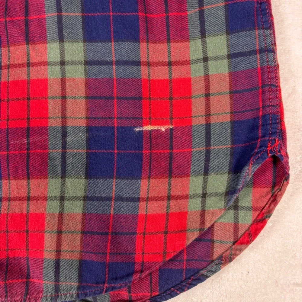 H&M classic button